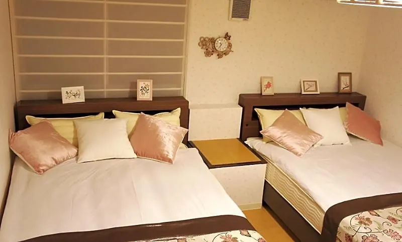 Cafe&Hostel Kimi To Ichigo Osaka 0*,